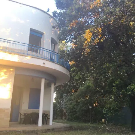 Blu Mare Carlo * Anzio